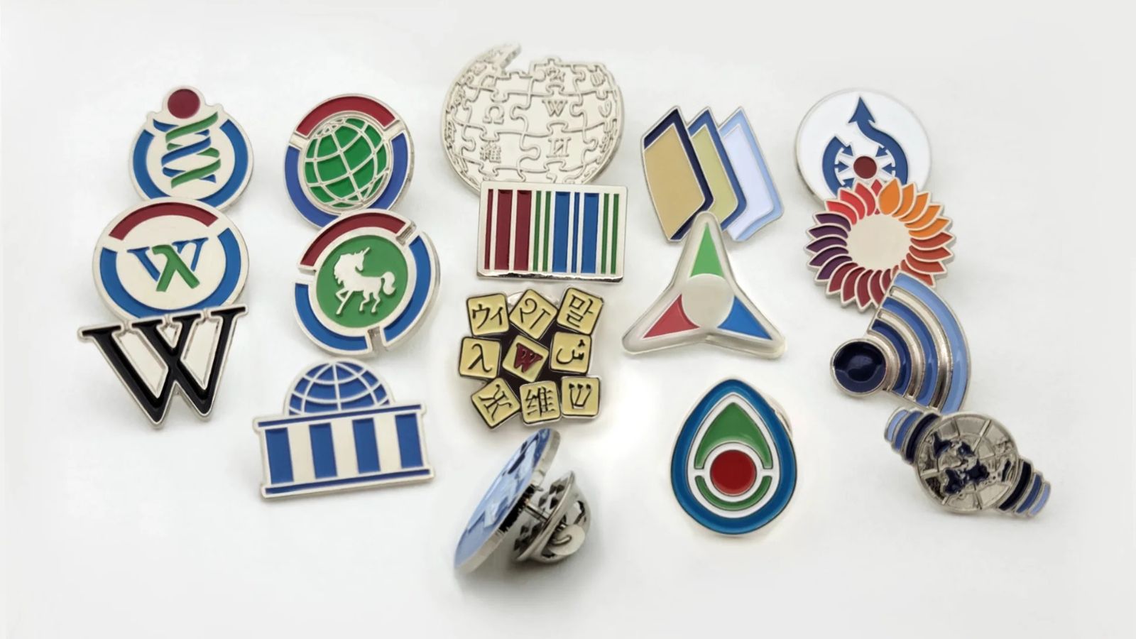 Where Can You Buy Lapel Pins in Dubai & UAE?